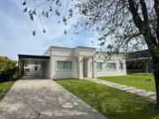 Casa en Alquiler, 5 Ambientes, en Haras Santa María,...