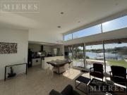 Casa en Alquiler Anual Amoblado en Barrio Náutico El...