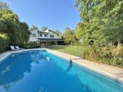 Casa en alquiler anual de 7 ambientes el barrio Los Laureles