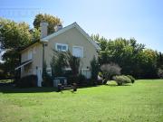 Casa en alquiler anual en barrio privado Villa Rosa