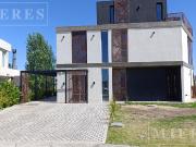 Casa en alquiler anual San Sebastián Área 10