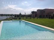 Casa en alquiler anual sin muebles en el Barrio San...