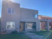 Casa en alquiler Barrio privado las Cañitas Casa en alquiler Barrio privado las Cañitas