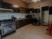 Casa en alquiler c/ cochera en 5. ª Sección Residencial Sur