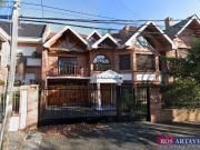 Casa en alquiler c/ cochera en Acassuso