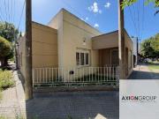 Casa en alquiler c/ cochera en La Plata