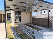 Casa en alquiler c/ cochera en Maipú