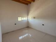 Casa en alquiler c/ cochera en Rodeo de la Cruz