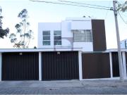 Casa en ALQUILER con 4 dormitorios CUMBAYÁ