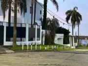 Casa en alquiler de 3 dormitorios con vista al río a...