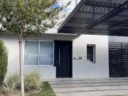 Casa en alquiler de 3 dormitorios en Rossën, Valle Escondido