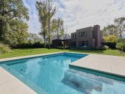 Casa en alquiler de verano enero y febrero con 4...