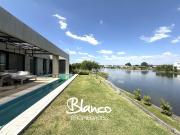 Casa en alquiler en Área 1 Nuestra Señora del Pilar