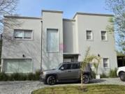 Casa en Alquiler en Barrio Saint Matthew's, Pilar