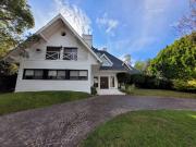 Casa en alquiler en Beccar