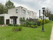 Casa en alquiler en Bella Vista