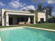 Casa en alquiler en Bella Vista