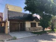 Casa en alquiler en Bernal Oeste