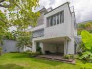 Casa en Alquiler en Caracas Altamira Distrito Federal...