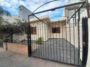 Casa en alquiler en Castelar Norte