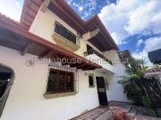 Casa en Alquiler en Colinas de Santa Monica, Caracas