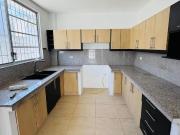 CASA EN ALQUILER EN CONJUNTO PRIVADO