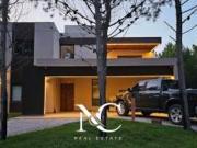 Casa en alquiler en Costa Esmeralda, a 100mts del mar