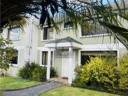 Casa en ALQUILER en CUMBAYÁ dentro urbaniz privada