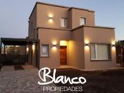 Casa en alquiler en Estancias del Pilar