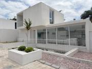 Casa en Alquiler en Housing