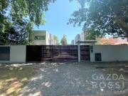 Casa en alquiler en Jose Marmol