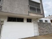 Casa PH en alquiler en Lanus Este