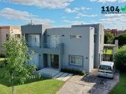 Casa en alquiler en Loma Verde