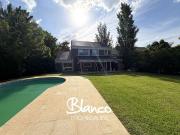 Casa en alquiler en Manuel Alberti