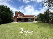 Casa en alquiler en Pilar