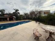 Casa en alquiler en Pilar