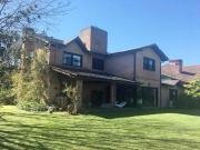 Casa en alquiler en Pilar