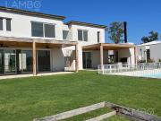 Casa en alquiler en Pilar