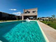 Casa en alquiler en Pilar