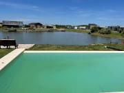 Casa en alquiler en Pilar