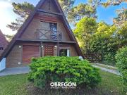 Casa en Alquiler en Pinamar a 4 cuadras del Centro y 5...