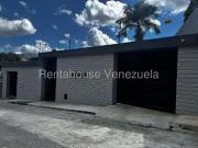 Casa en Alquiler en Prados del Este, Caracas