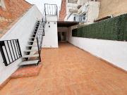 Casa en alquiler en Terrassa, de 233 m² 3 habitaciones...