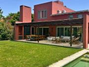 Casa en alquiler en Troncos del Talar