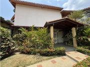 Casa en Alquiler en Urb Cantarrana Maracay Edo Aragua