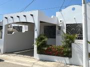 Casa en alquiler en Urb. Privada Salinas, Ecuador