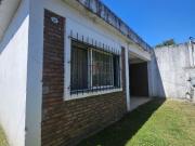 Casa en alquiler en Villa Udaondo