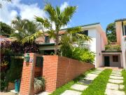Casa en alquiler. La Unión 266m2 4H/3.5B/3P