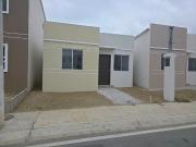 Casa en alquiler, Paseo del sol 3, ingresando por...