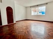 CASA EN ALQUILER, PRIMER PISO MIRAFLORES